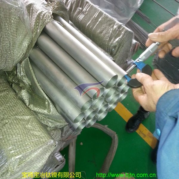 Dia63-Titanium-Tube-used-in-Carbonization-Tower